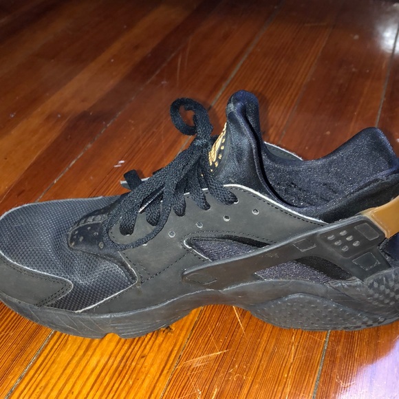 Air Huarache ‘Black Gold’ - Picture 2 of 4